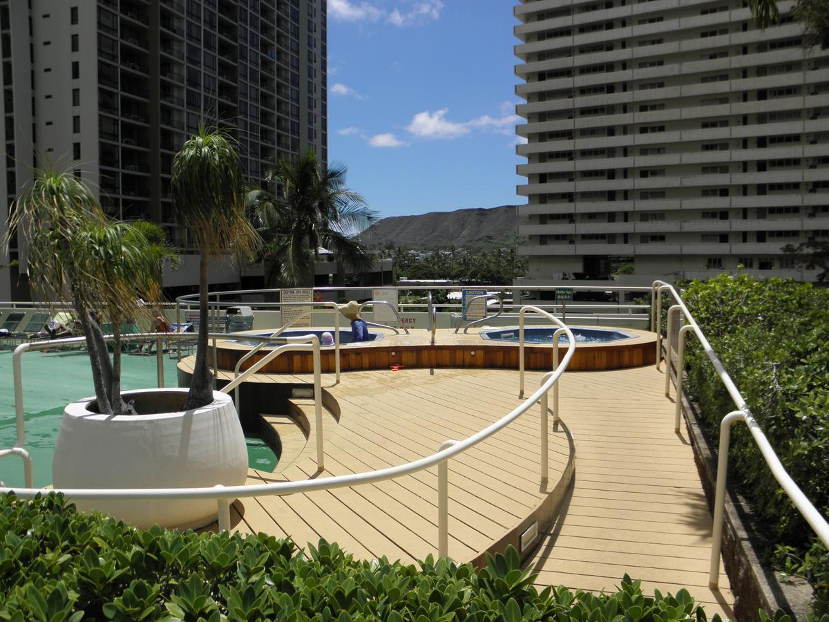 Beautiful 1Br, Steps To Waikiki Beach And Parking Honolulu Exterior photo